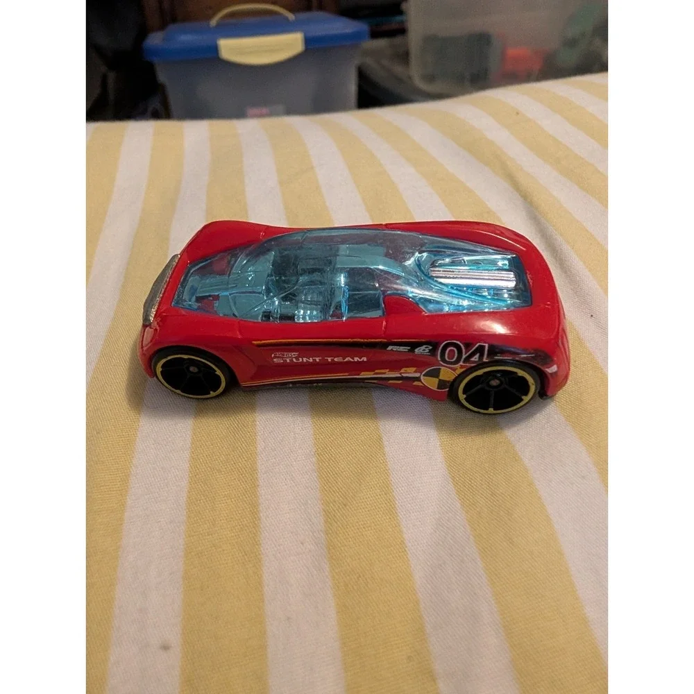 2012 Hot Wheels Nitrium Red Stunt Team Diecast Car 1:64 Scale Mega Loop Mayhem